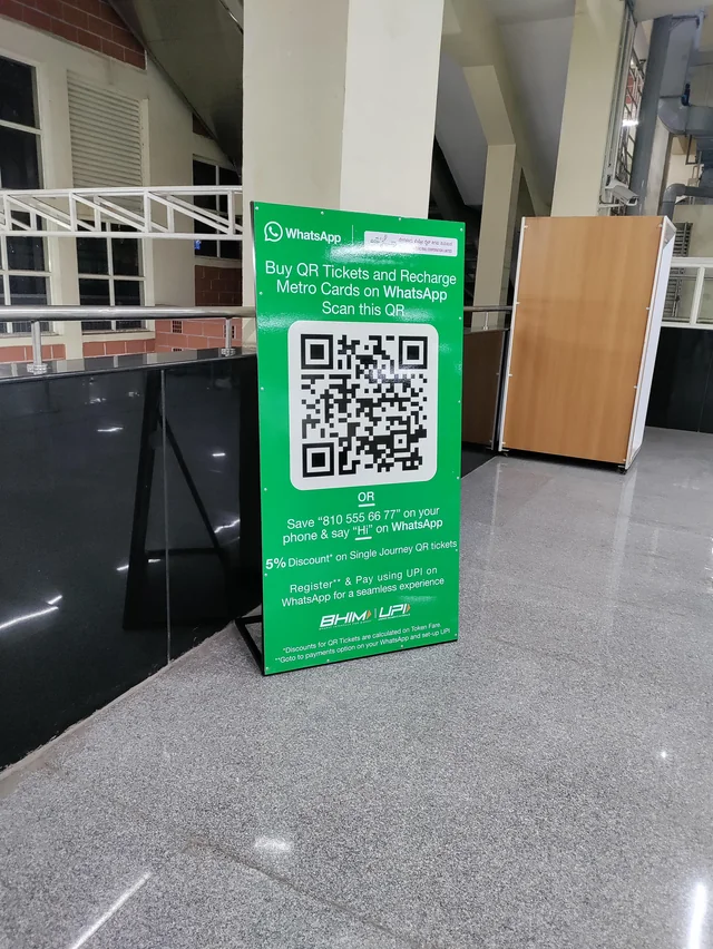 WhatsApp Ticketing — scan & pay flow